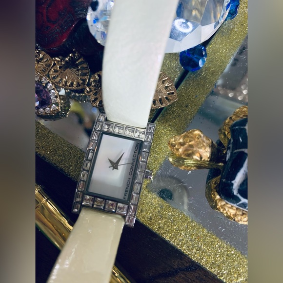 French Connection watch with ivory leather strap. Mother of Pearl face. - Picture 8 of 8